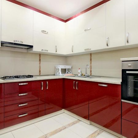 יירבאן 3 Bedroom Apartment Near Republic Square מראה חיצוני תמונה